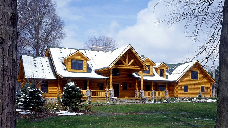 A Mountain Log Home in Ohio