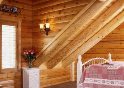 Colfax Mountain Lodge bedroom