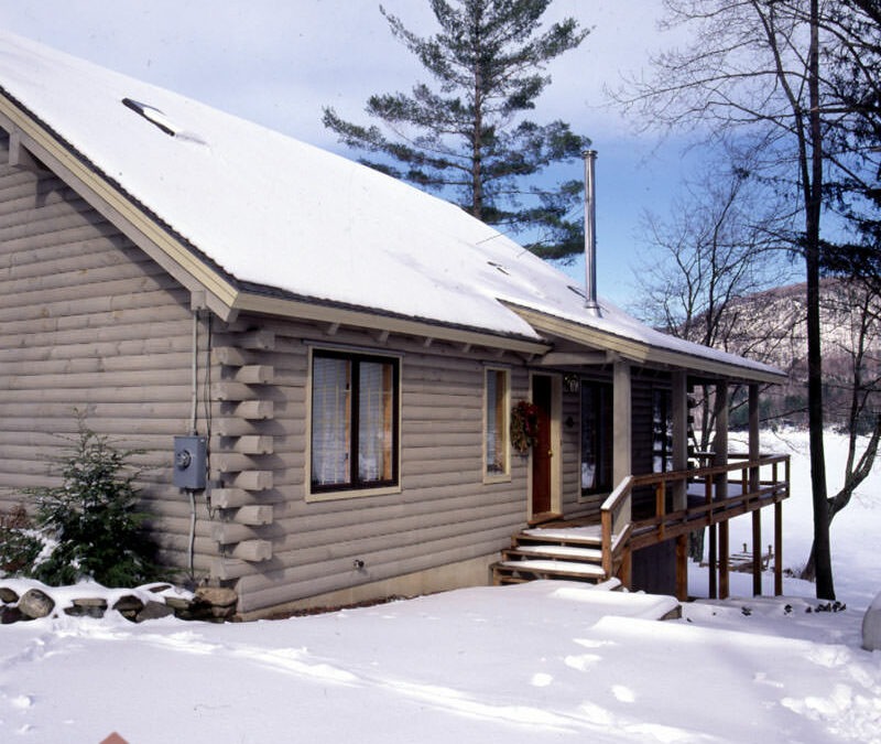 Saltbox Log Homes