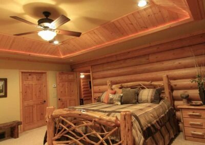 The Starview Log Home - bedroom