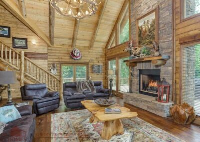 Green Gables log home great room