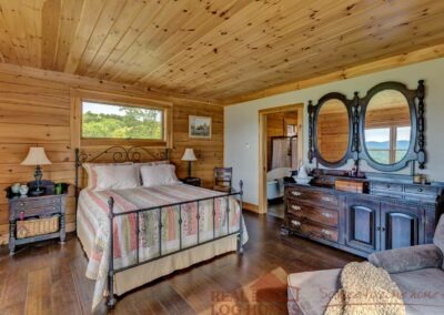 Ridgeview Ranch - bedroom